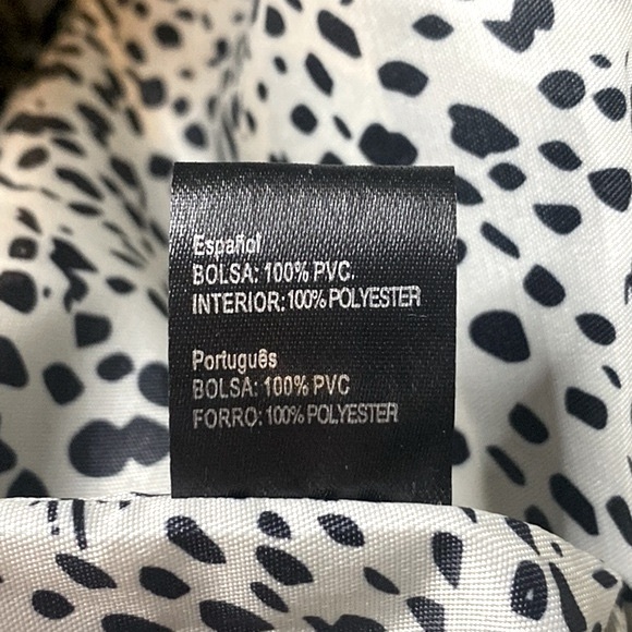 NWT Mali & Lili Green Vegan Crossbody Bag with Pouch - Picture 16 of 17